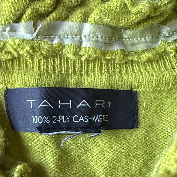 Tahari Woman Lime Green Sweater with Floral Accents.100%2-PLY Cashmere - Picture 9 of 12